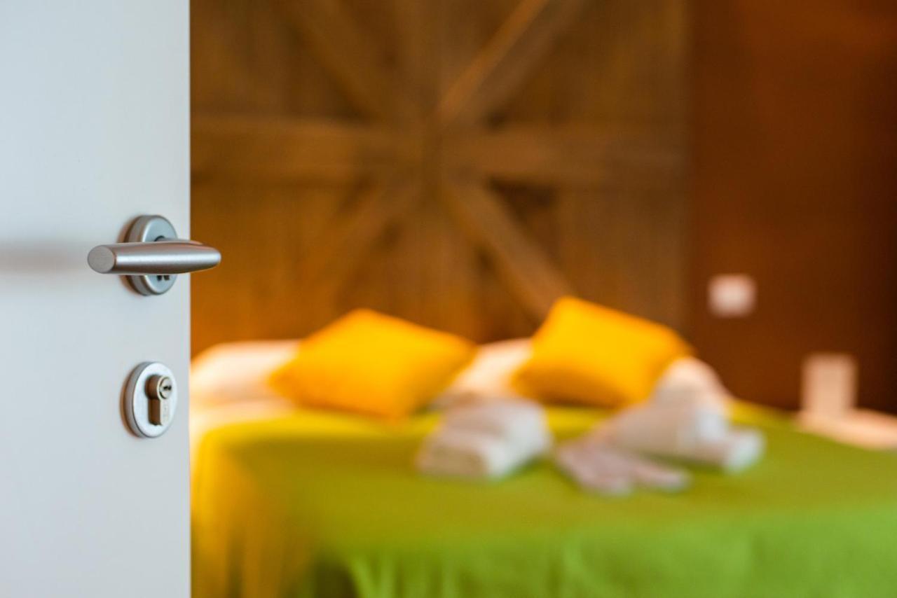 Ihh Suites Рим Екстер'єр фото